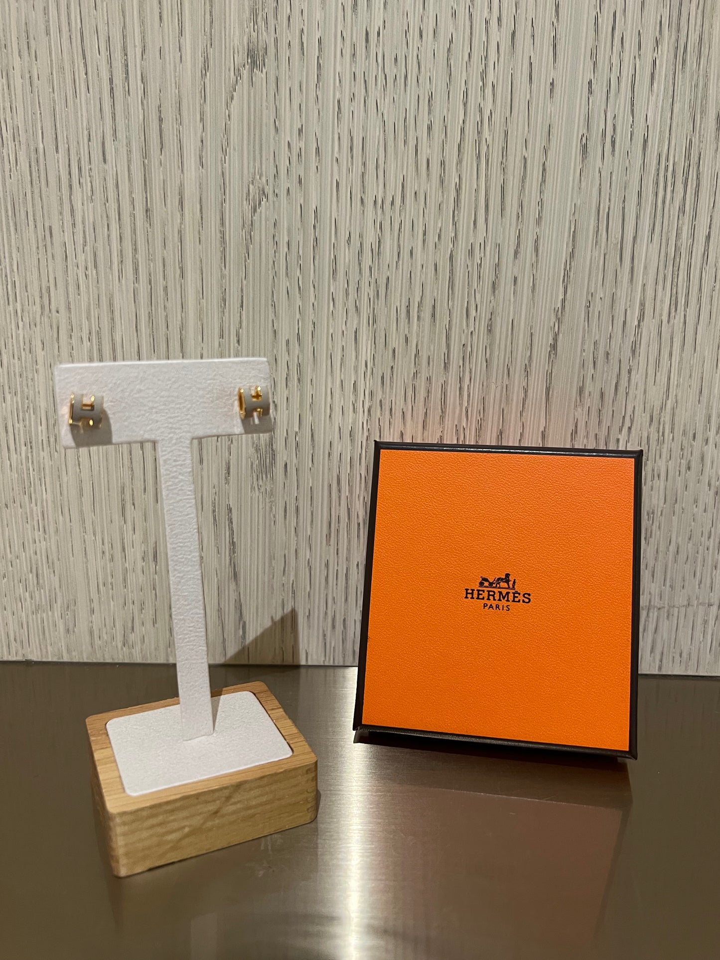 Hermes Mini Pop H Earrings Beige x Gold