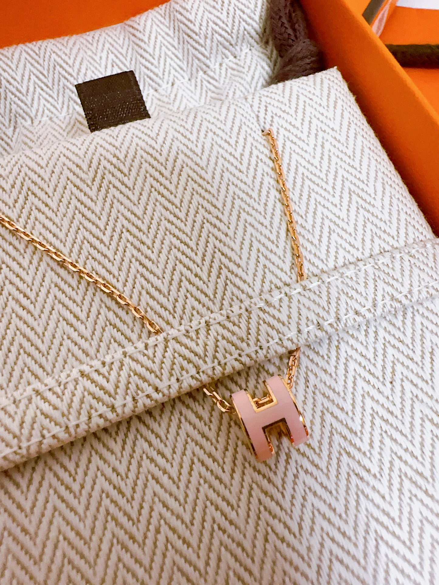Hermes Mini Pop H Necklace pink x RoseGold