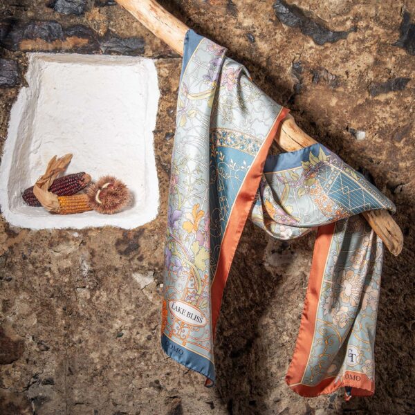 Lake Bliss FR-Long Scarf